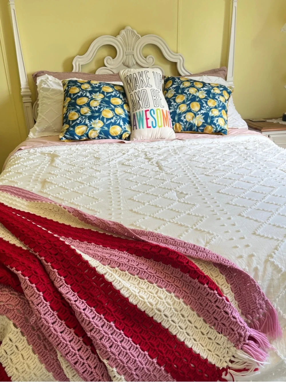Diamond Tufted White Comforter - Classic Textured Coverlet and 2 shams
